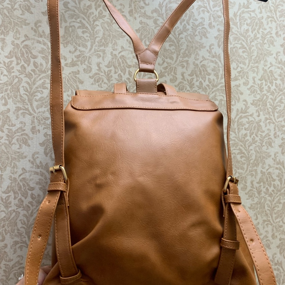 Elegant Tan Backpack - Picture 3 of 6